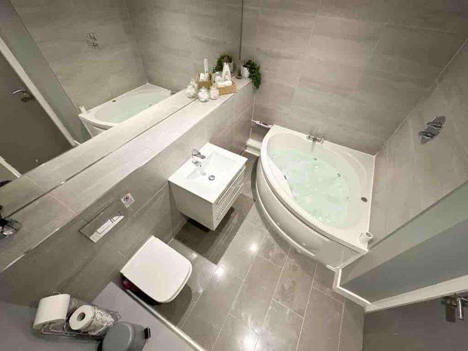 Align Lux Apartments, Liverpool City Centre Luaran gambar